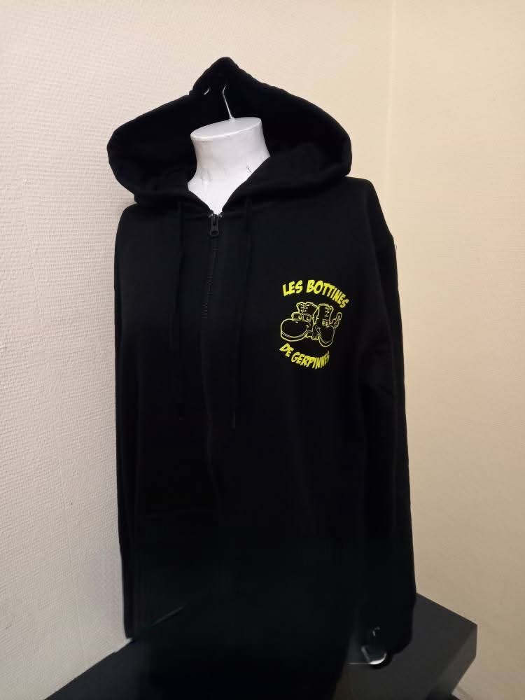 Sweat à capuche.jpg